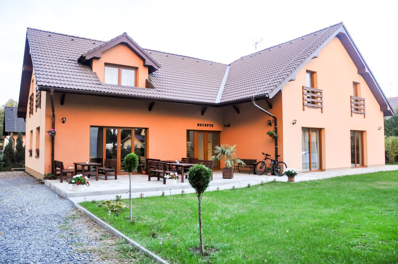 Penzion Na Americe Nové Jirny Exterior foto